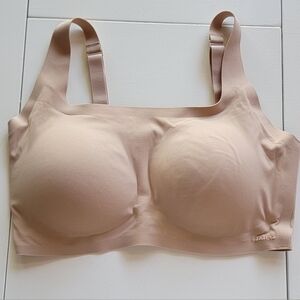Seamless Tan Bra